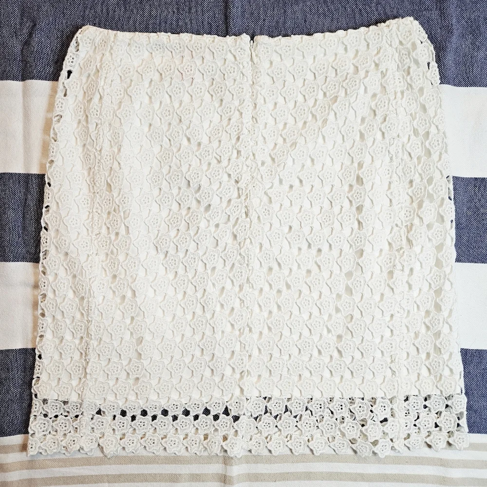 Joe Fresh White Eyelet Mini Skirt With Cotton Lining Size 10/Medium - Picture 6 of 9
